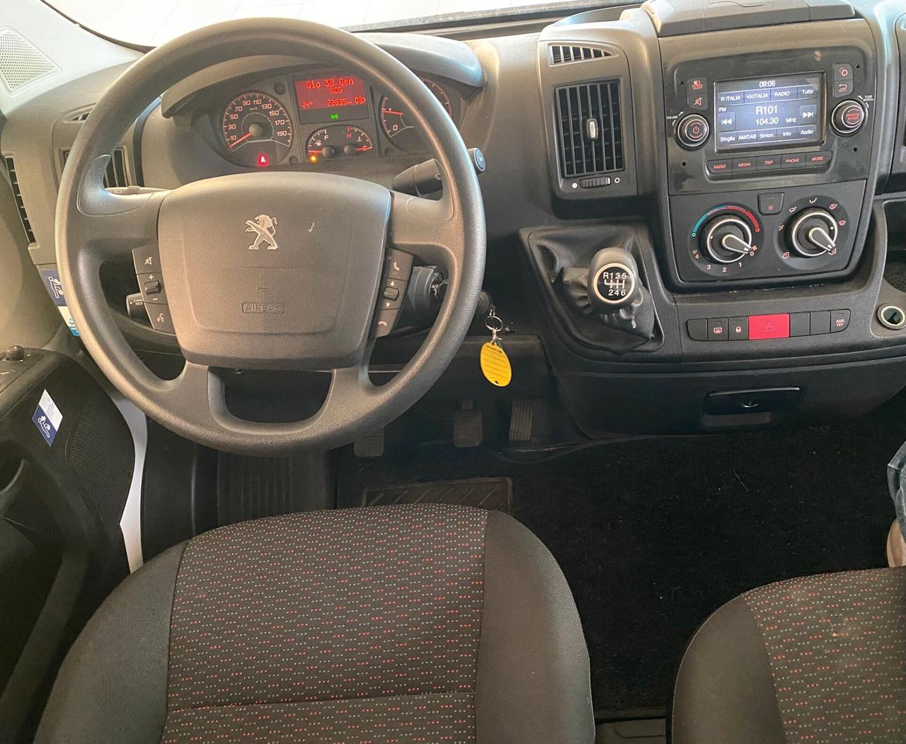 PEUGEOT Boxer 330 2.2 BlueHDi 140 S&S PC-TN Furgone