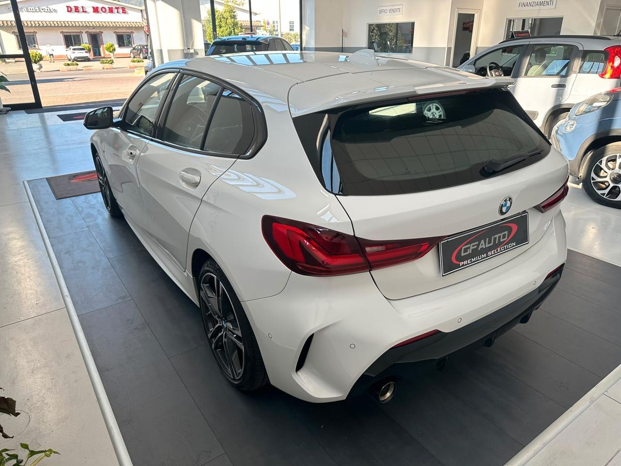 Bmw 116 116d 5p. Msport