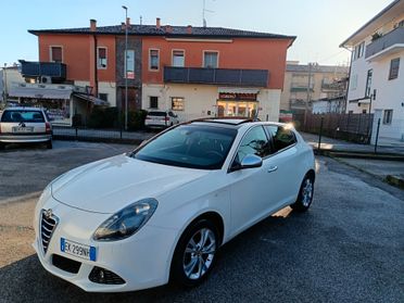 Alfa Romeo Giulietta 1.6 diesel ok neo patente 2011