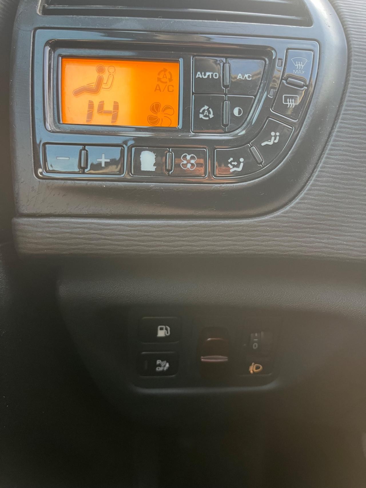Citroen C4 Picasso 1.6 HDi 110 FAP CMP6 airdream Classique