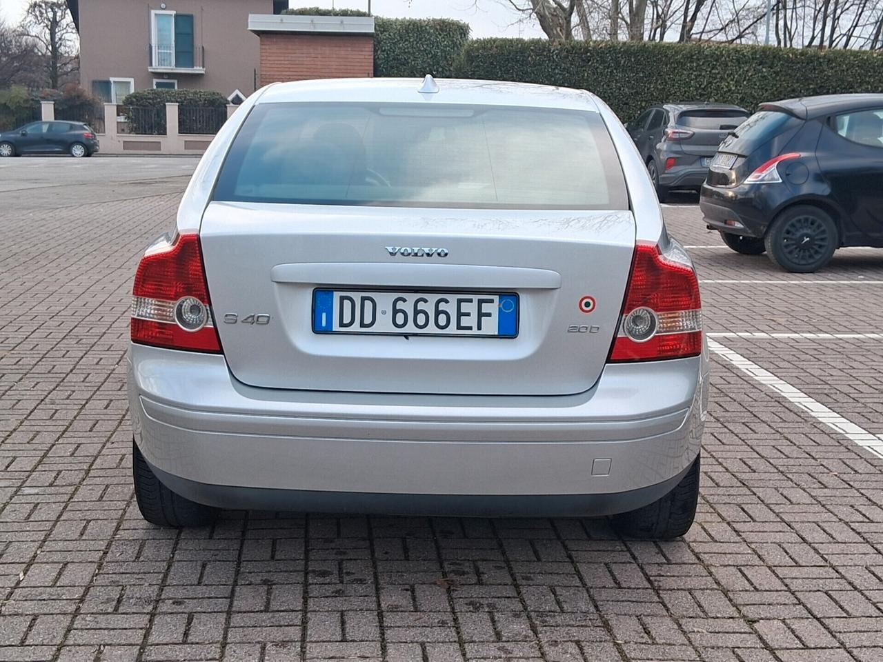 Volvo S40 2.0 D cat Summum NEOPATENTATI..CELL 320 147 1147 WHATSAPP