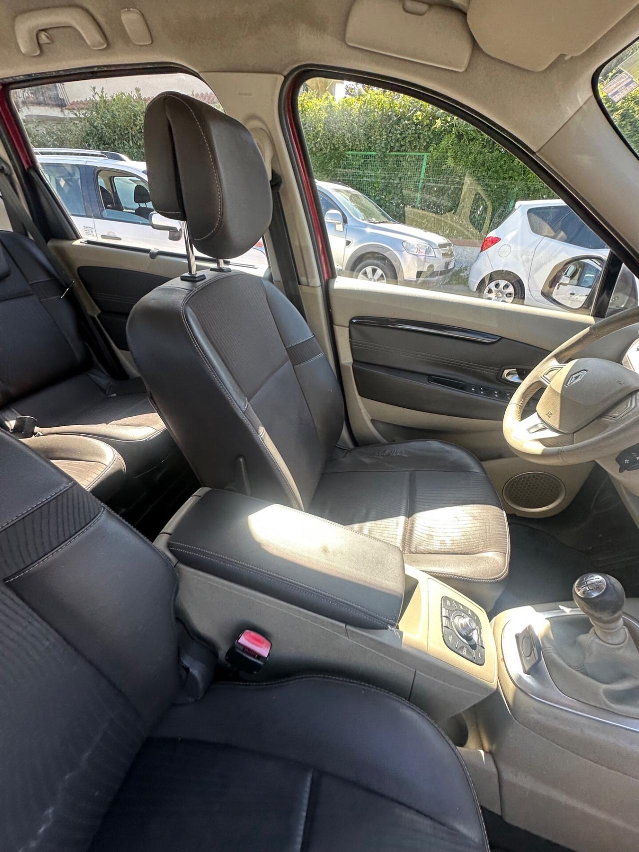 Renault Scenic Scénic X-Mod 1.5 dCi 110CV Luxe