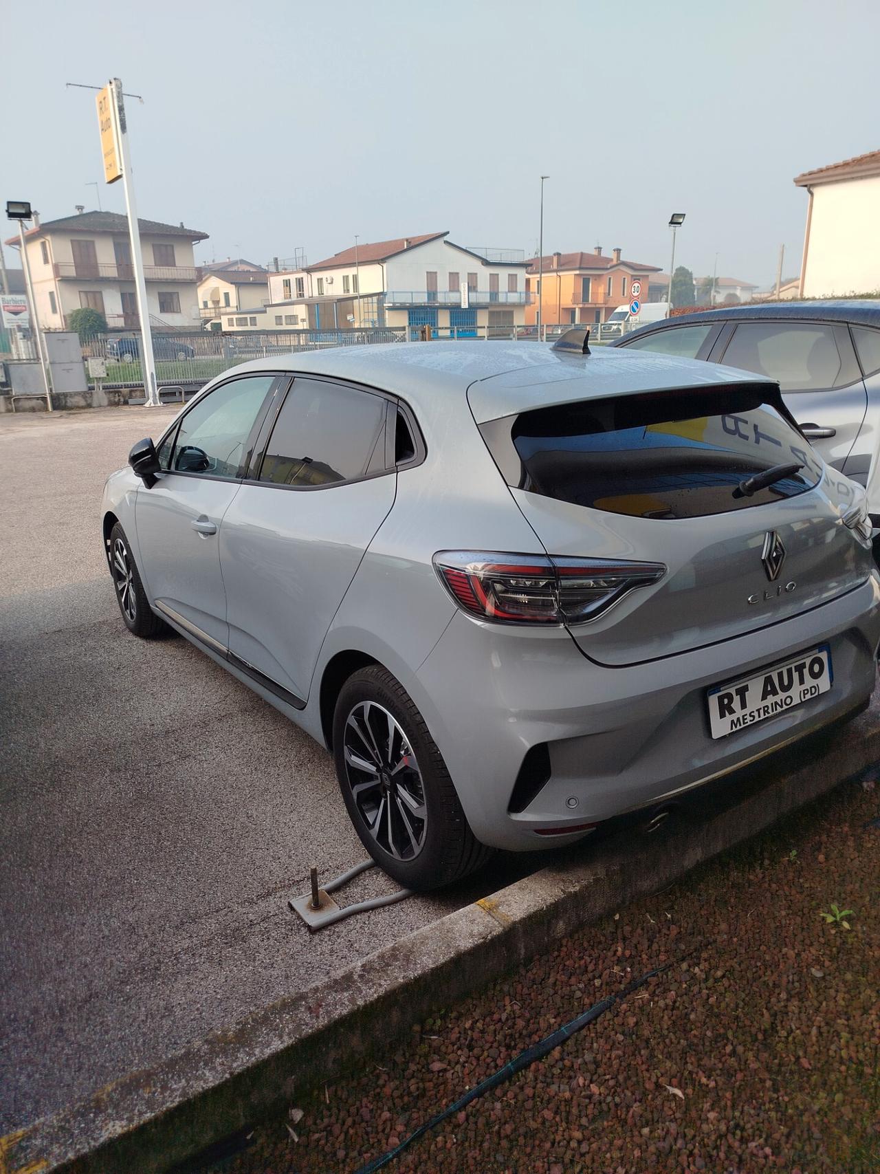 Renault Clio ECO-G 100 CV 5 porte Techno