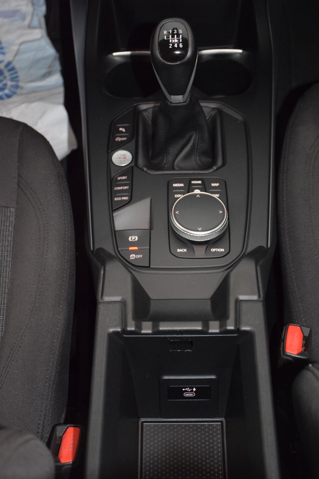 Bmw 116 116d 5p. Advantage
