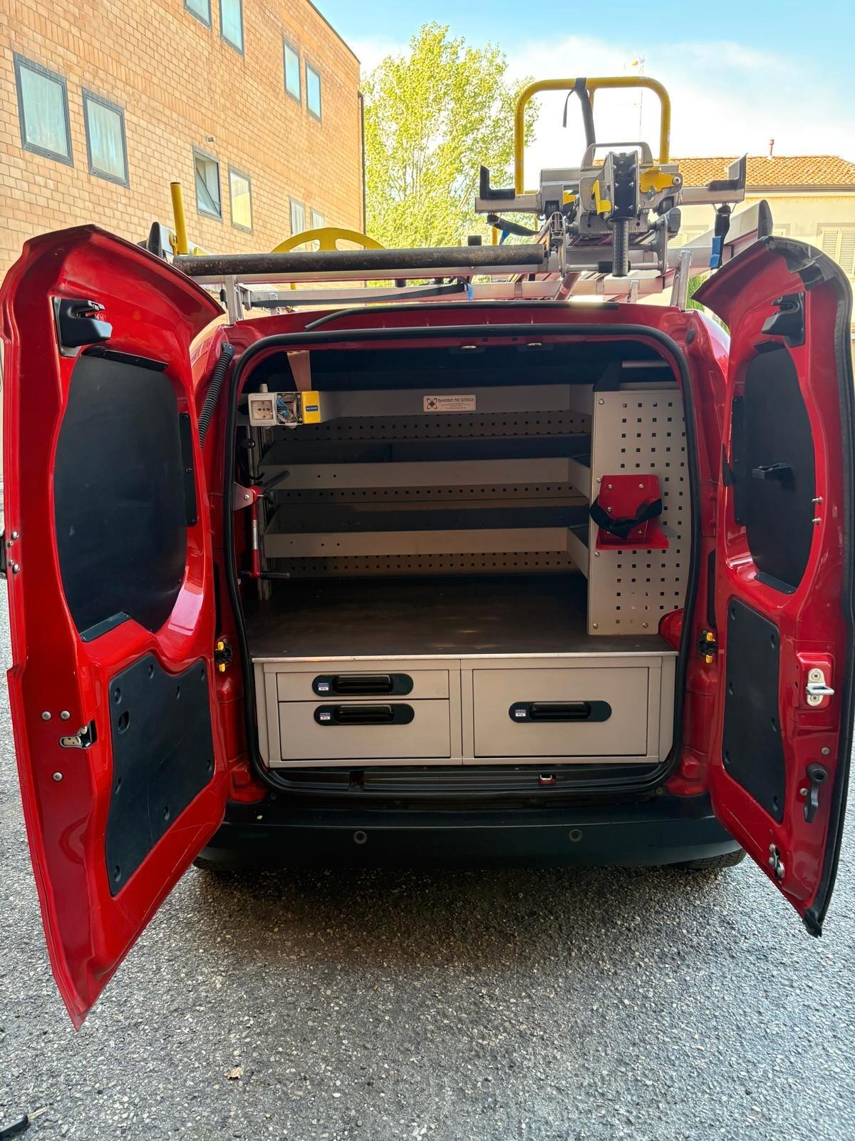 Fiat Fiorino 1.3 MJT 95CV Combinato Adventure