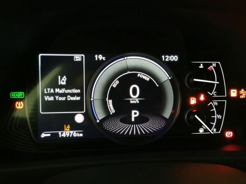 Lexus UX UX250H 2.0H ECVT 2WD DES MY23