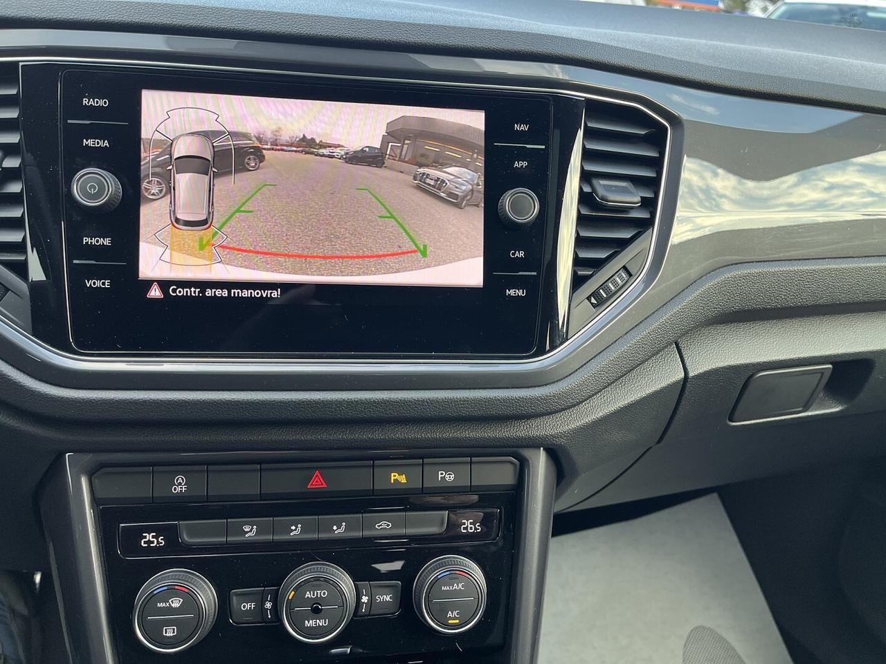 VW T.ROC 1500 TSI 150 CV DSG R.LINE