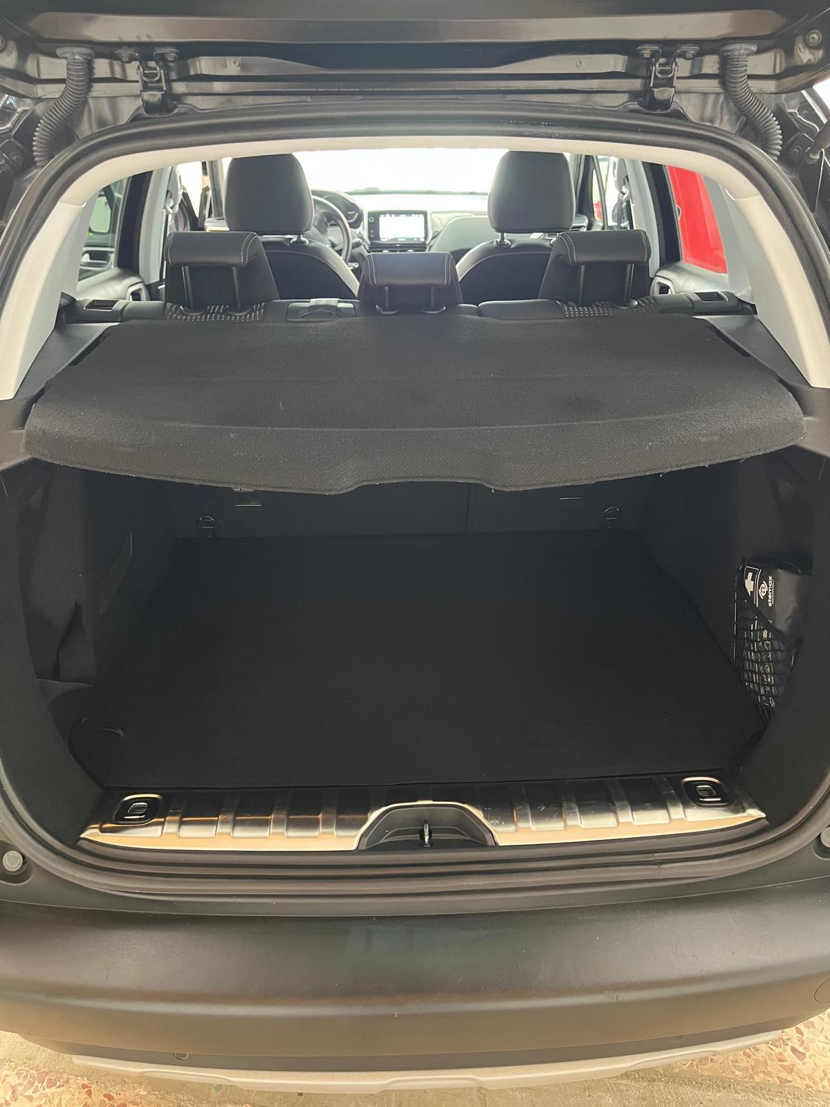 Peugeot 2008 BlueHDi 100 S&S Allure