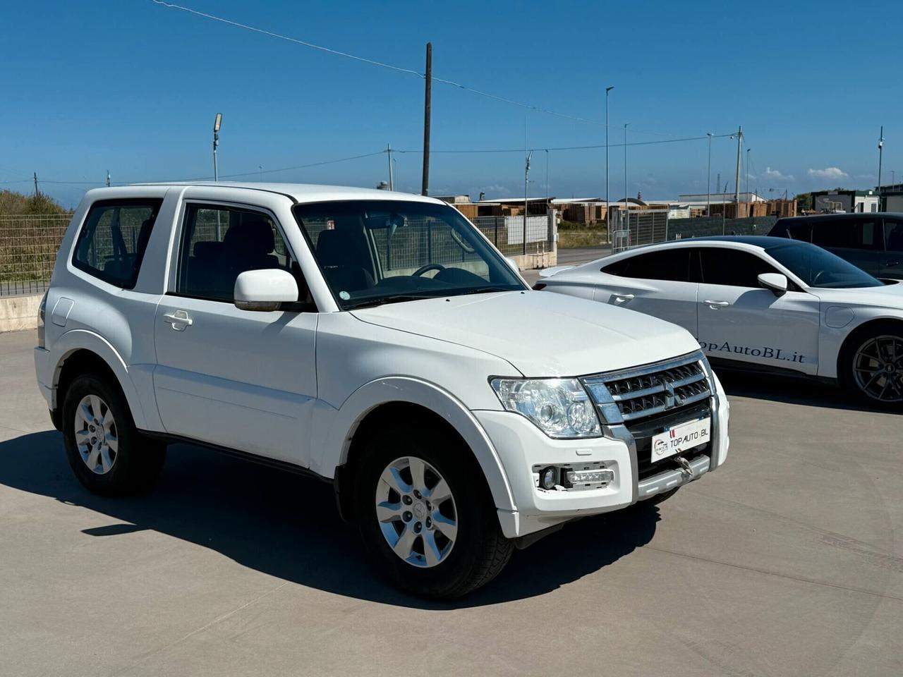 Mitsubishi Pajero 3.2 DI-D 16V aut. 3p. Intense DPF