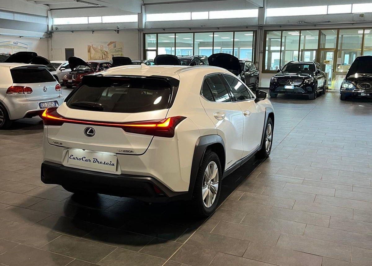 LEXUS UX 250h Hybrid Executive-BIANCO PERLA-UNICO-PROPR-RETROCAMERA