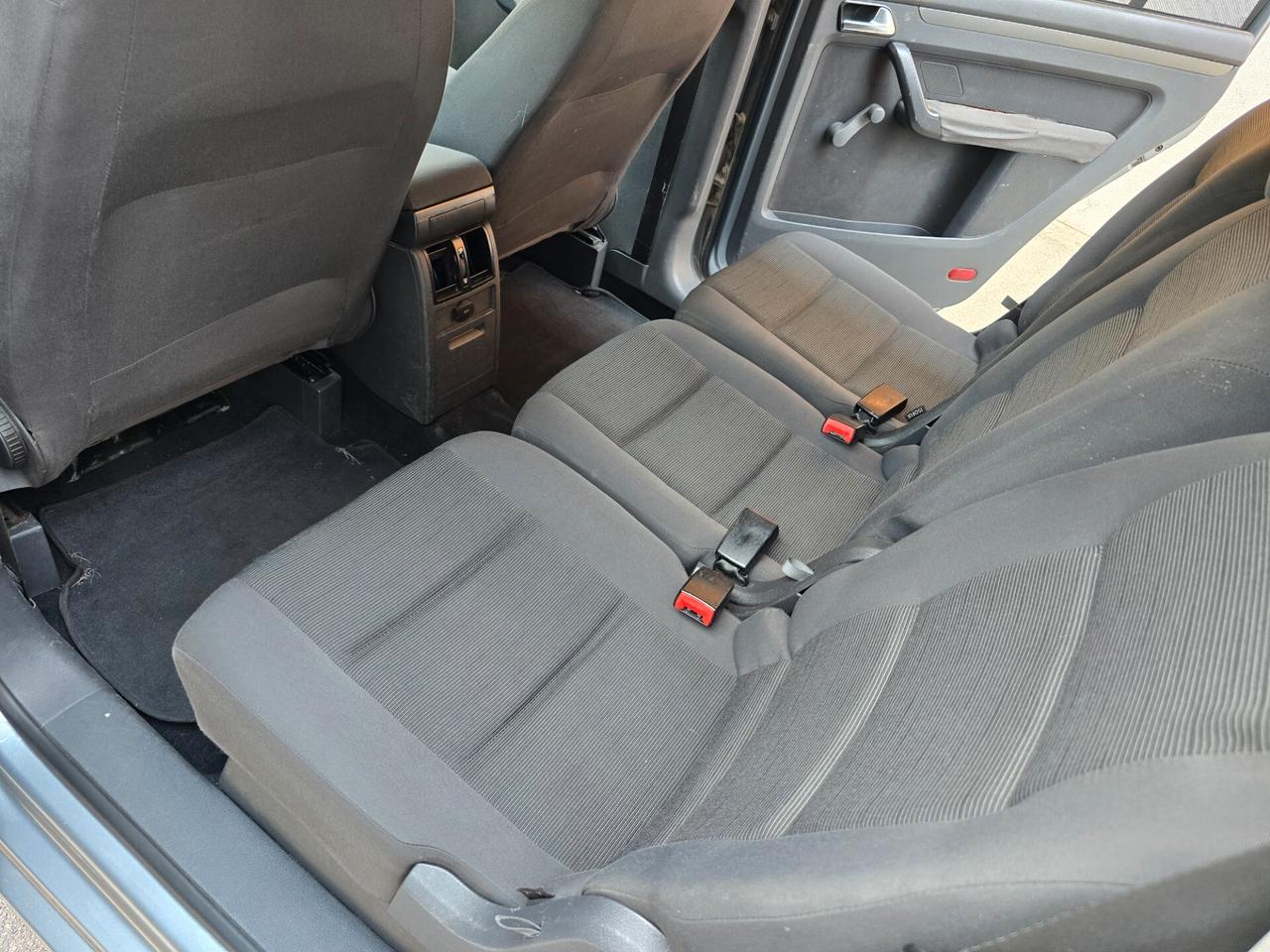 VOLKSWAGEN TOURAN 1.9 TDI 7 POSTI"OK PER NEOPATENTATI"