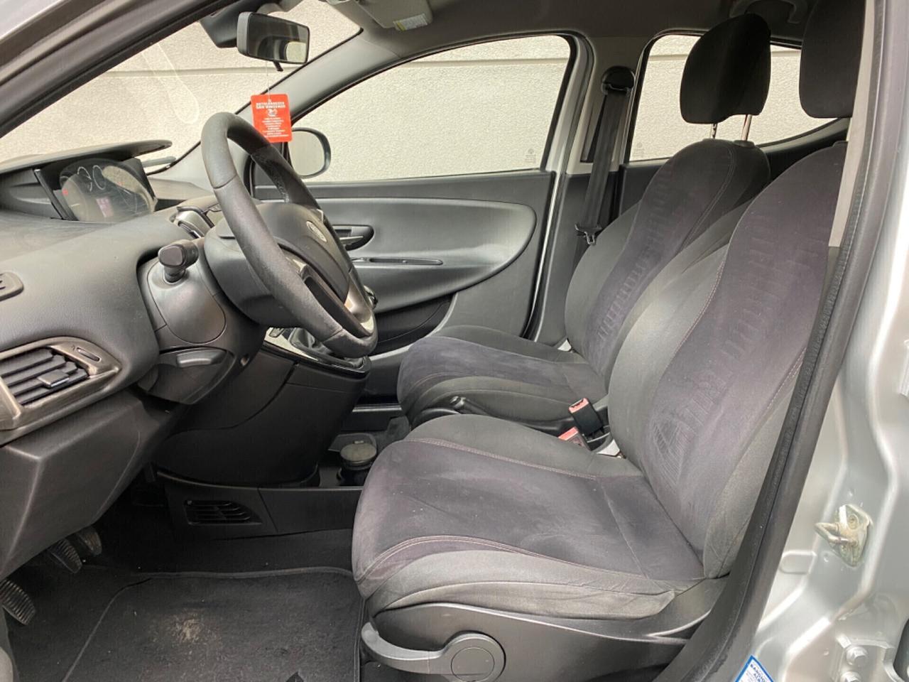 Lancia Ypsilon 1.2 Benzina