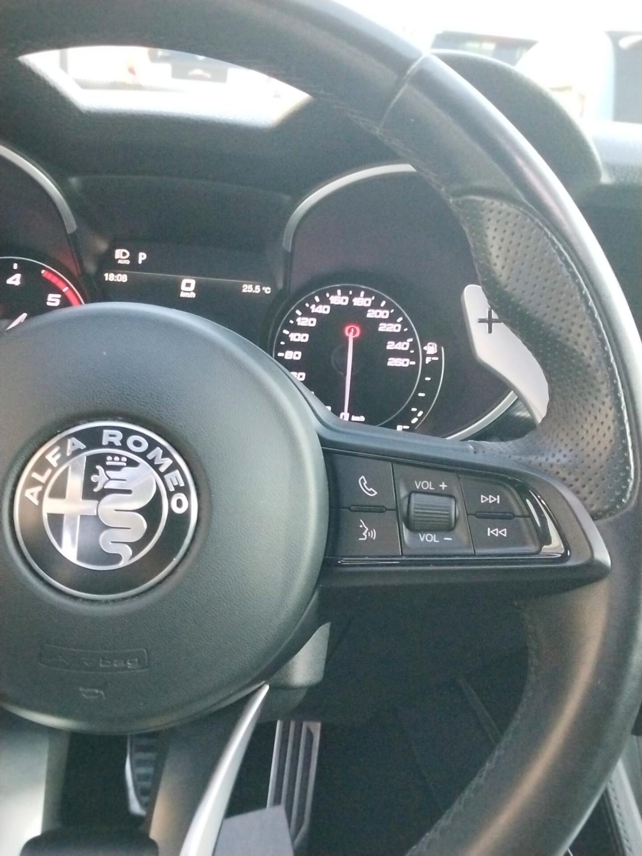 Alfa Romeo Stelvio 2.2 Turbodiesel 190 CV AT8 Q4