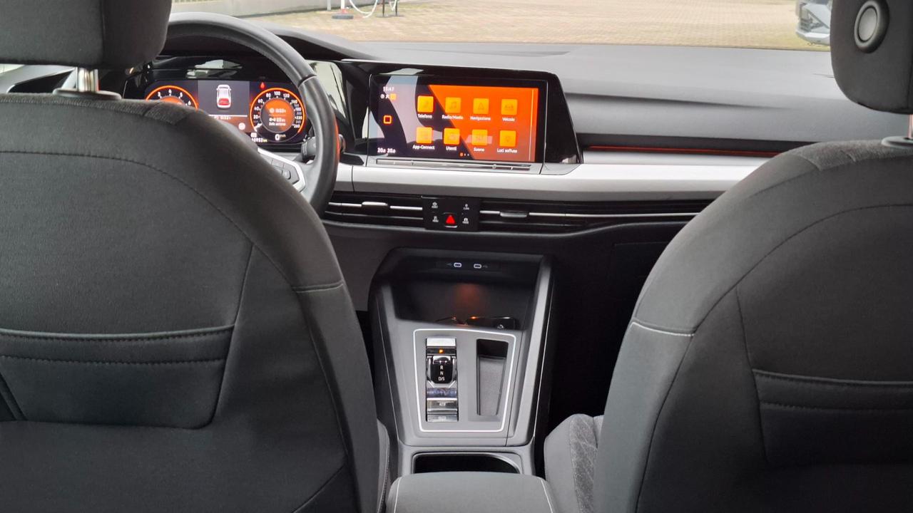 Volkswagen Golf 1.5 etsi evo Life 150cv dsg