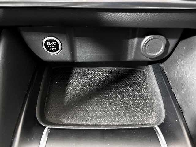 Nissan Qashqai MHEV 140 CV N-Connecta