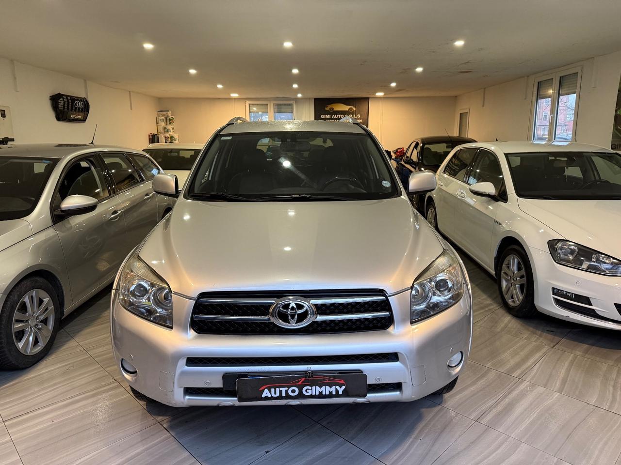 Toyota RAV 4 2.2 DIESEL anno 2010