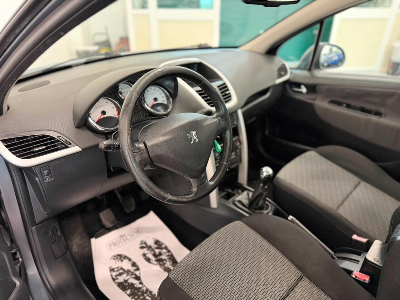 Peugeot 207 1.6 HDi 90CV 5p. XS