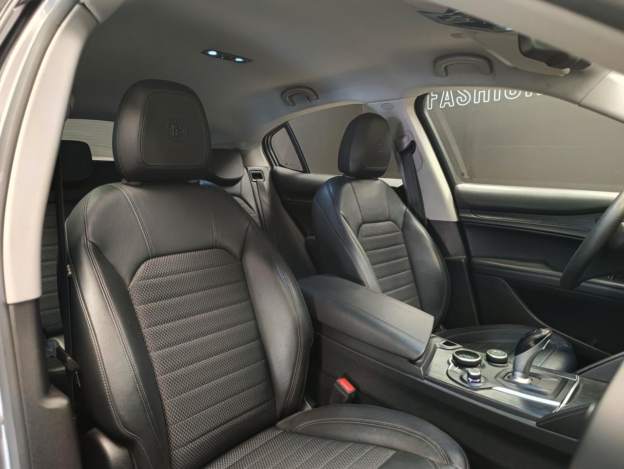 Alfa Romeo Stelvio 2.2 Turbodiesel 210 CV AT8 Q4 Business