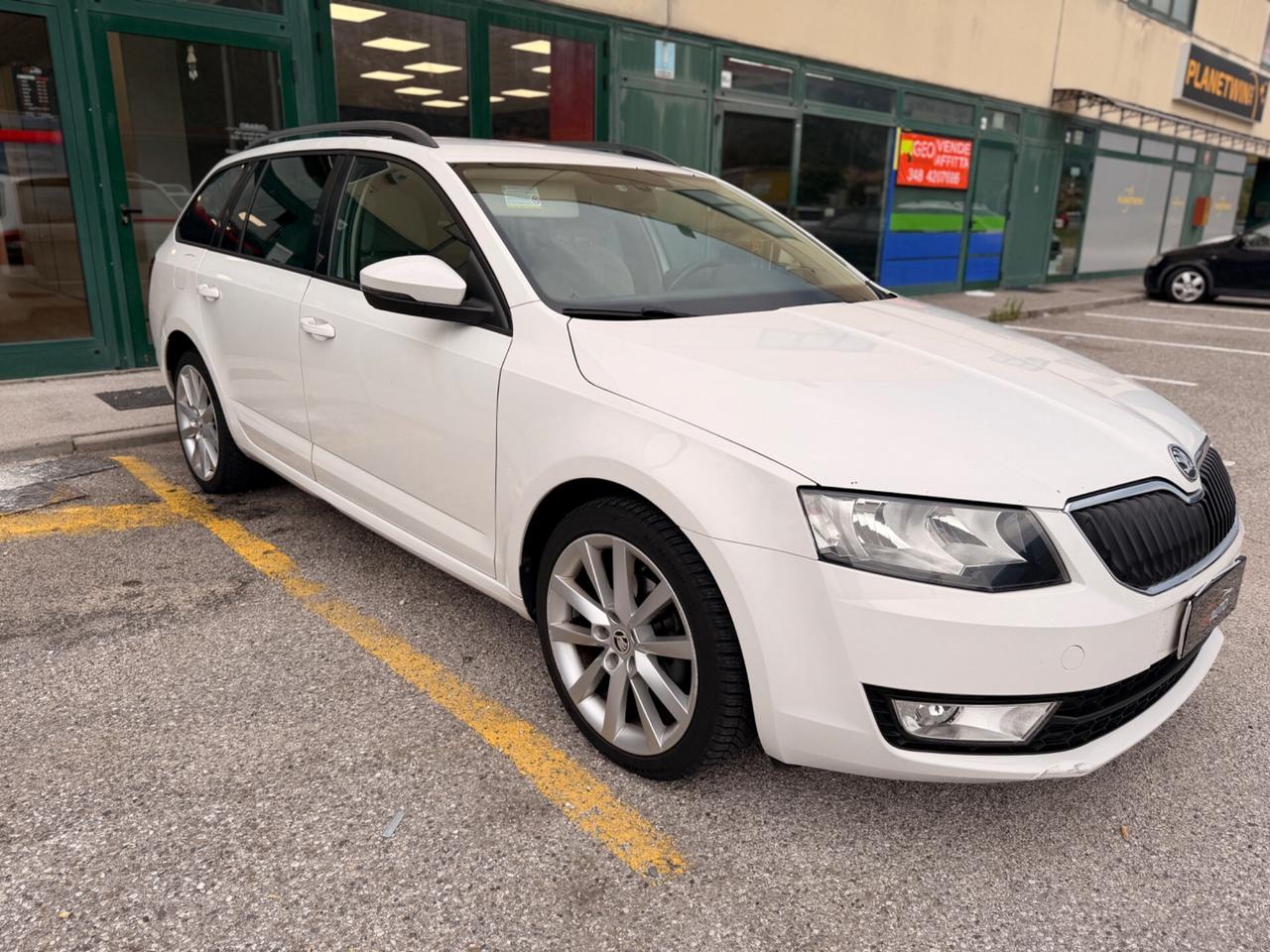 Skoda Octavia 1.6 TDI CR 105 CV DSG Elegance