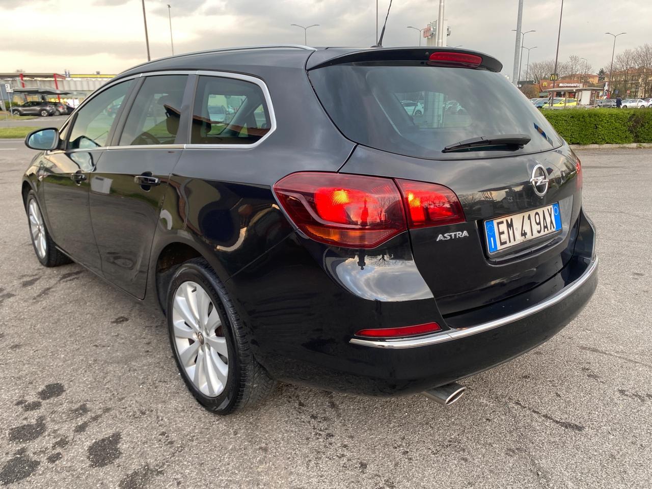 Opel Astra 1.4 Turbo 140CV Sports Tourer GPL Tech Elective
