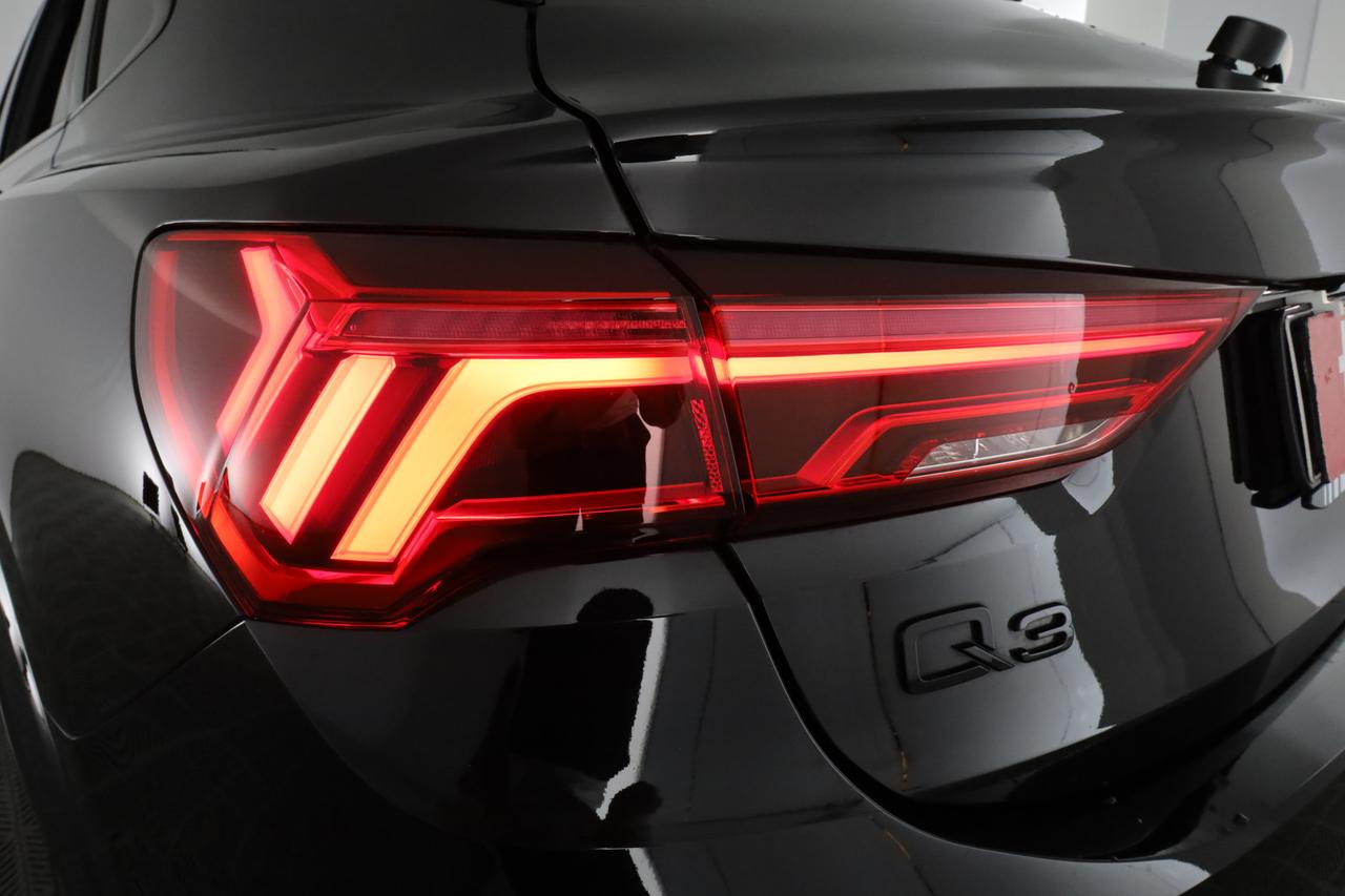 AUDI Q3 2ª serie Q3 SPB 40 TDI quattro S tronic Identity Black