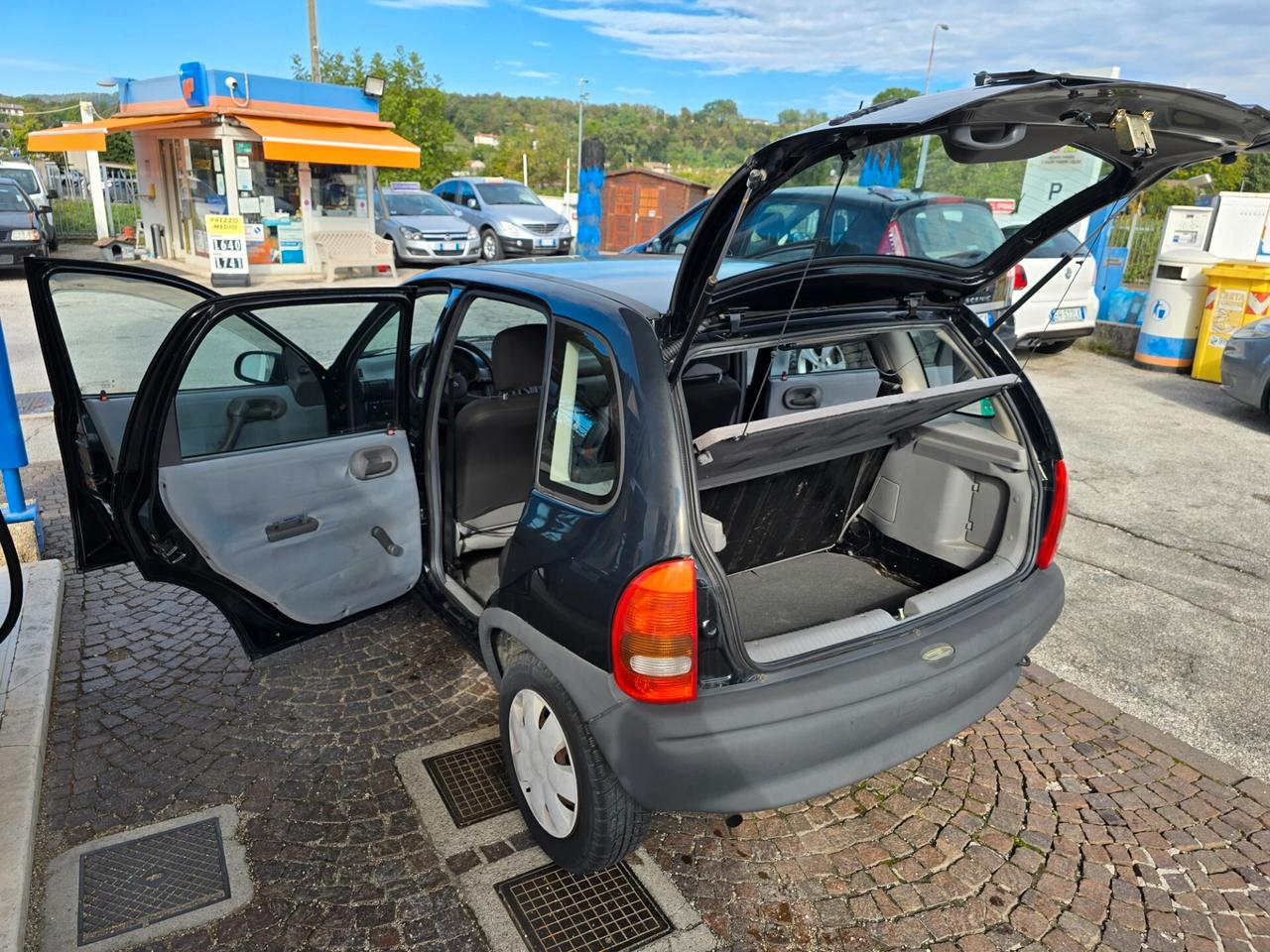 Opel Corsa 1.2i cat 5 porte con 242.000km NEOPATENTATI ok