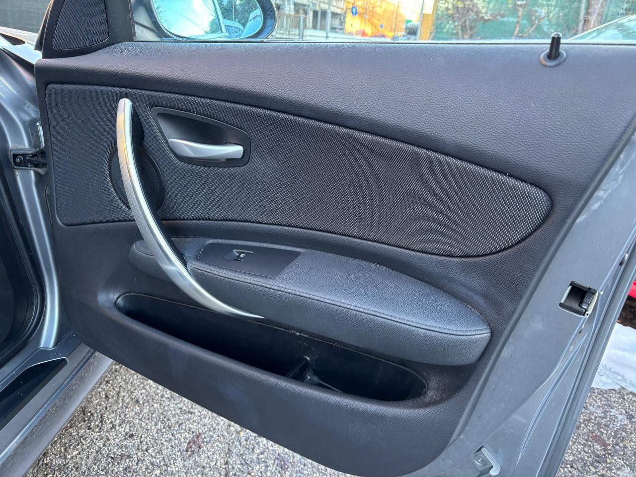 Bmw 118 118d serie 1 attiva 5 porte