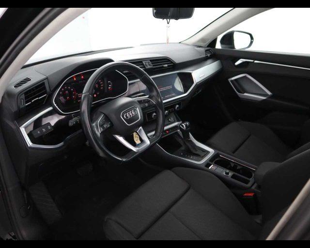 AUDI Q3 SPB 35 TFSI S tronic Business Plus