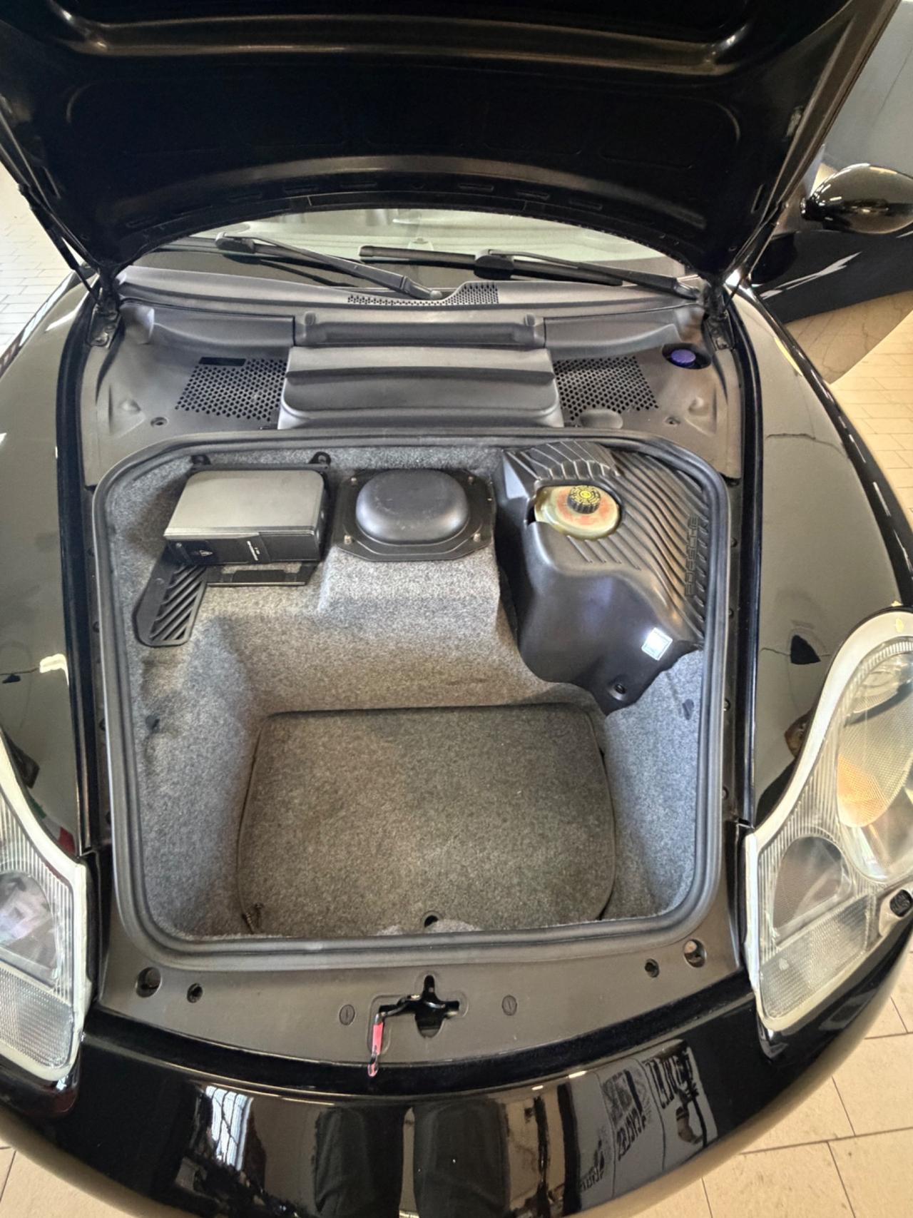 Porsche 911 Carrera 4 cat Coupé motore nuovo