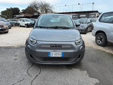 Fiat 500 500e Berlina 42 kWh Passion