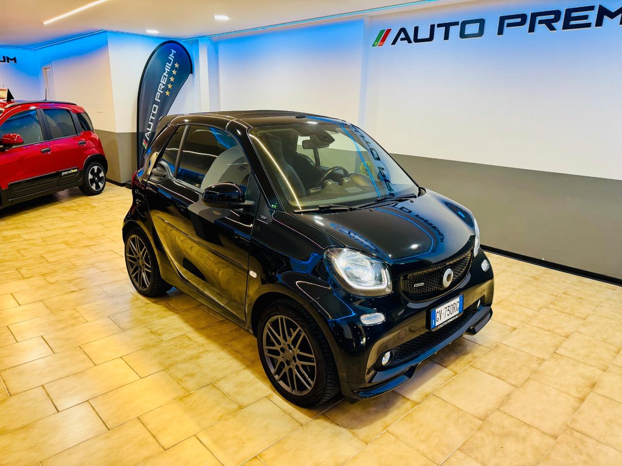 Smart ForTwo 90CV Brabus 0.9 Cabrio Autom / RetroCam Touch
