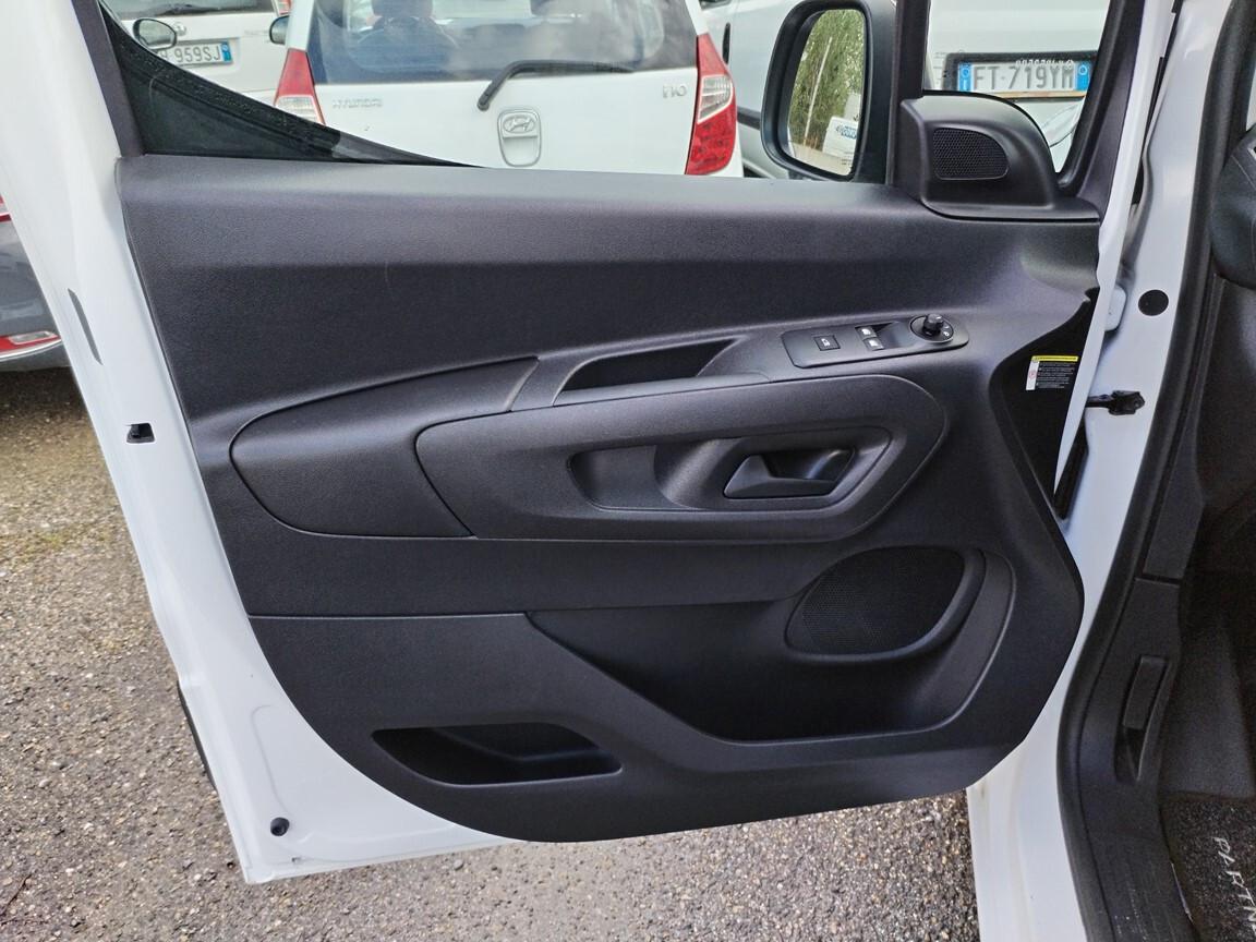 Peugeot Partner HDi 75 van 3 p prezzo iva 75000km