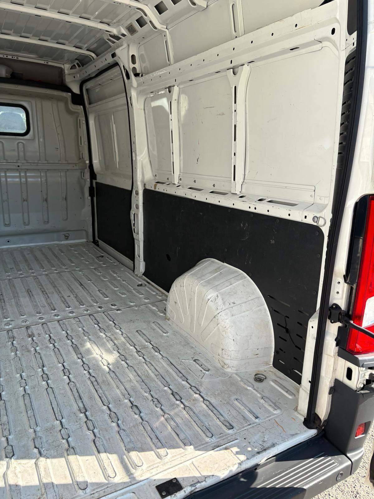 Peugeot Boxer 335 2.0 BlueHDi 160CV PASSO LUNGO