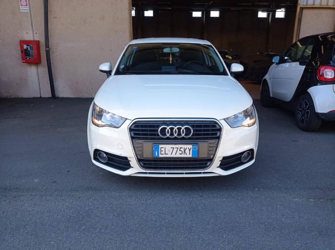 Audi A1 1.6 tdi Attraction 90cv