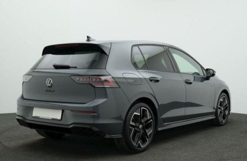 Volkswagen Golf 2.0 TDI 150 CV DSG SCR R-Line Nuovo Modello Black Style Matrix Led