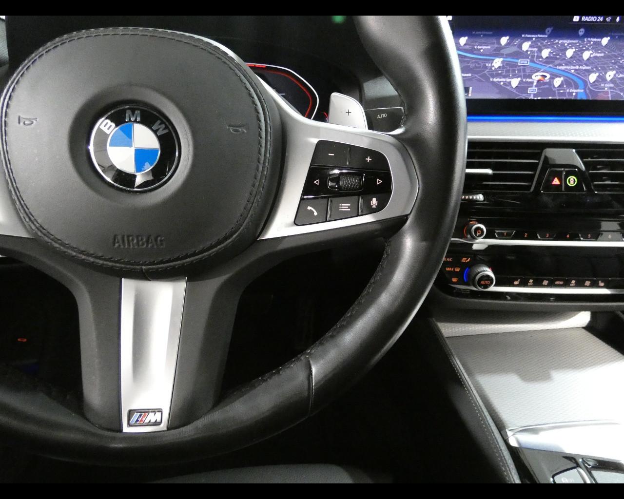 BMW Serie 5(G30/31/F90) - 520d 48V xDrive Msport