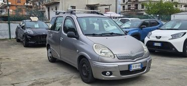TOYOTA Yaris Verso 1.3i 16V cat Sol '03
