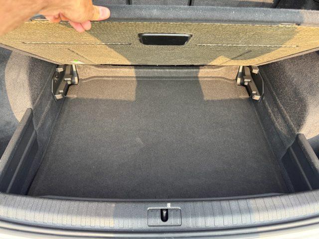 AUDI Q3 35 TDI Business