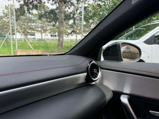 MERCEDES-BENZ CLA 200 d Automatic Shooting Brake Premium AMG