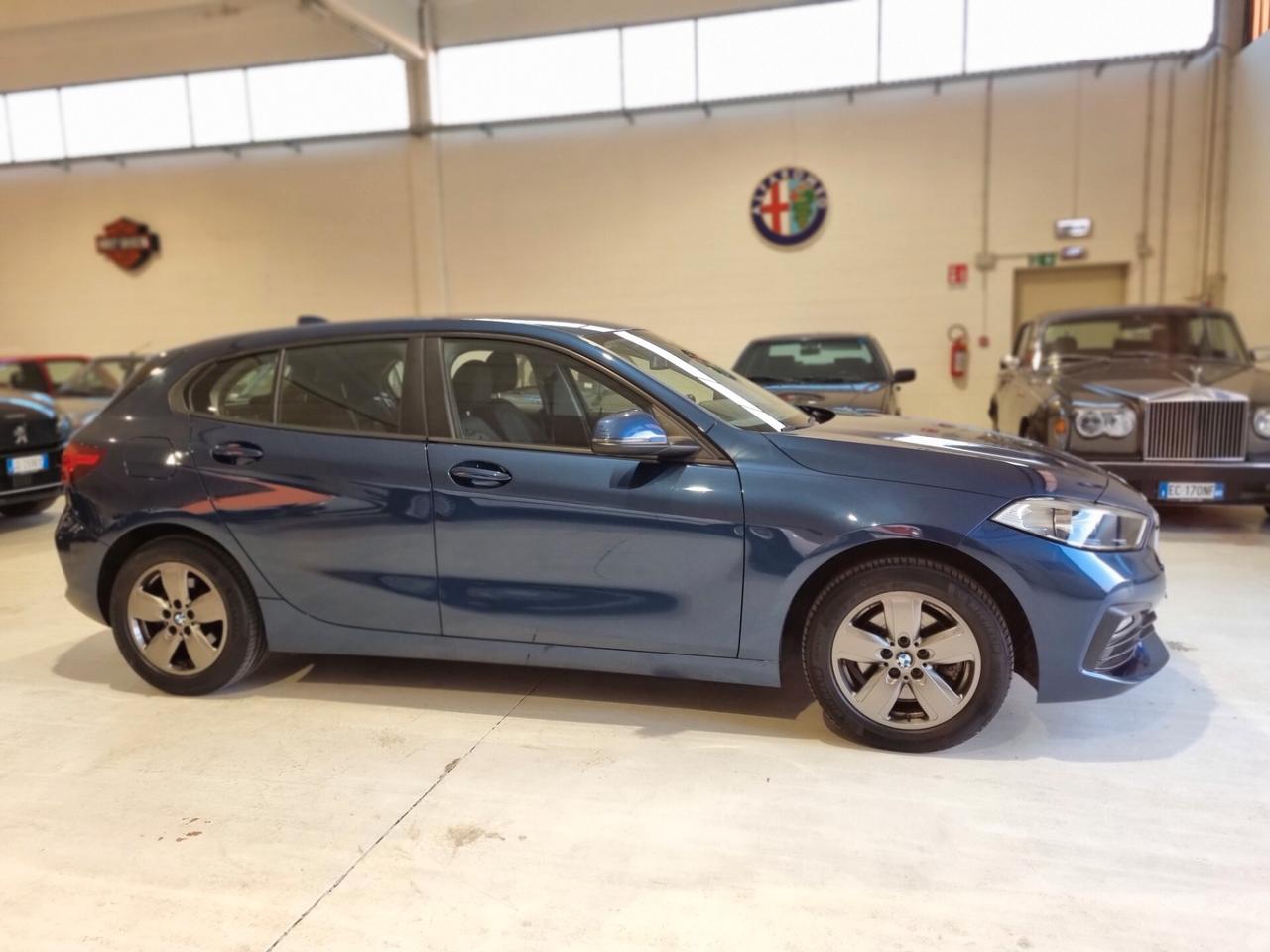 Bmw 116d 5p. Business Advantage