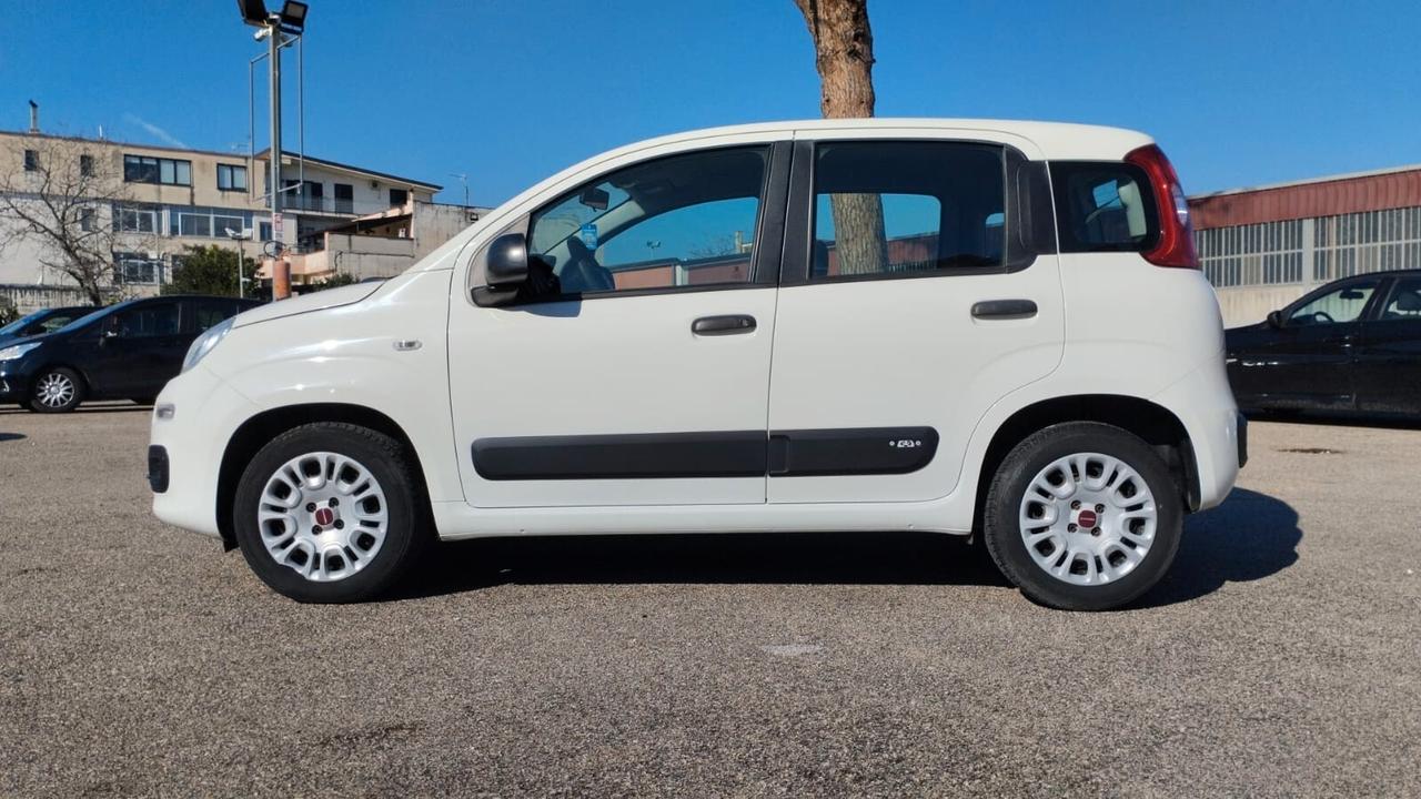 Fiat Panda 1.2 Connected by Wind