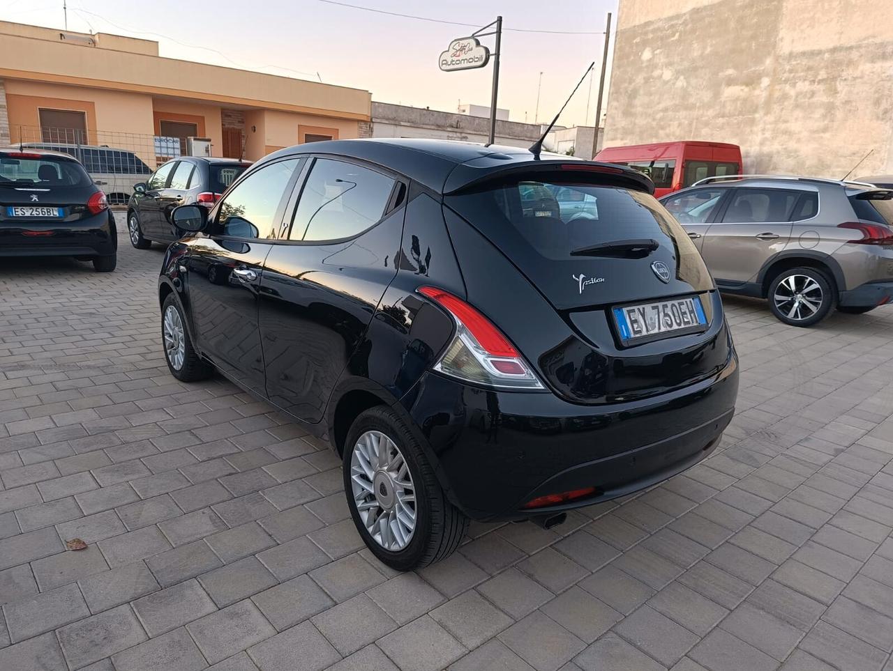 Lancia Ypsilon 1.2 Gold - anno 2015