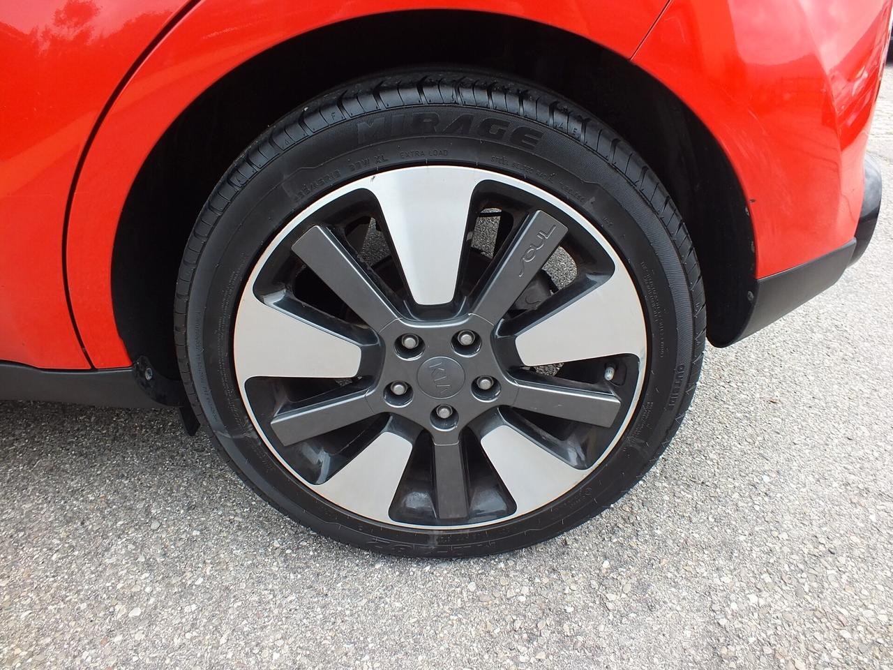 KIA SOUL 1.6 CRDi 136 CV EURO 6-RETROCAMERA-