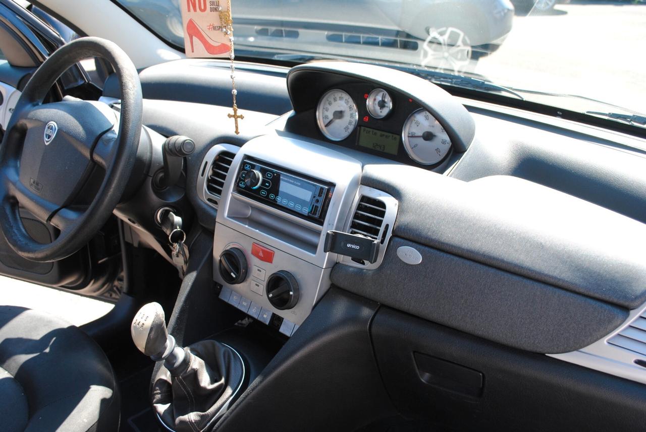 LANCIA YPSILON 1.2 69 CV