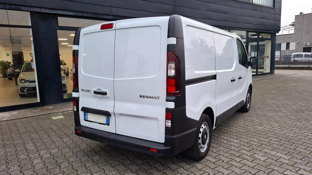 RENAULT Trafic T27 2.0 dci 120cv L1H1 Ice