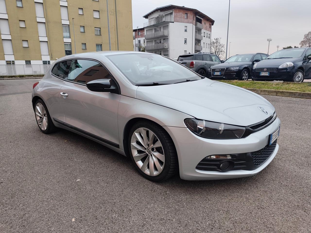 Volkswagen Scirocco 1.4 TSI Benz euro 5 neopatentati