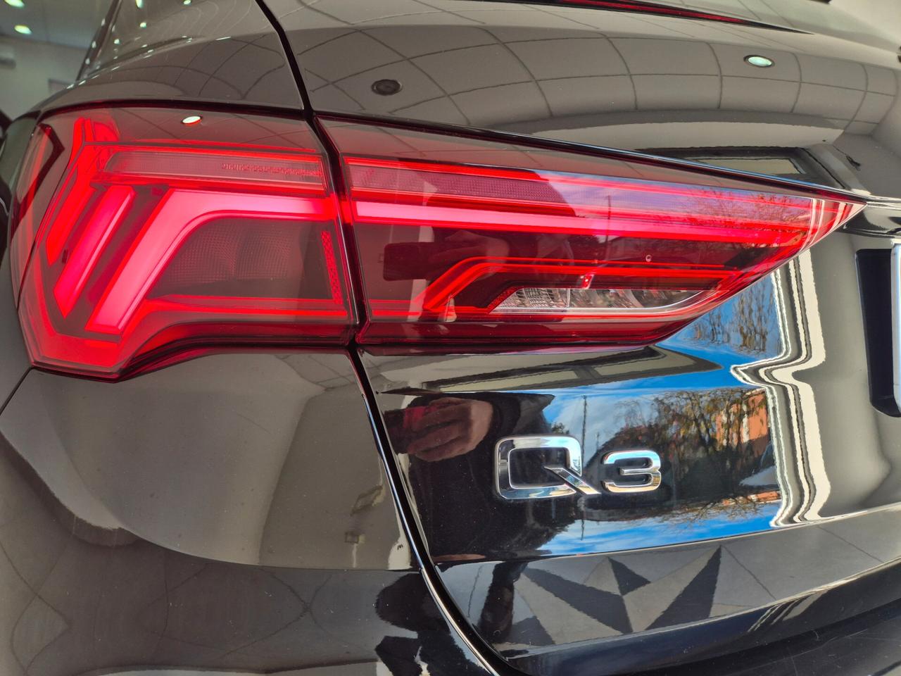 Audi Q3 35 2.0 TDI Business S-tronic