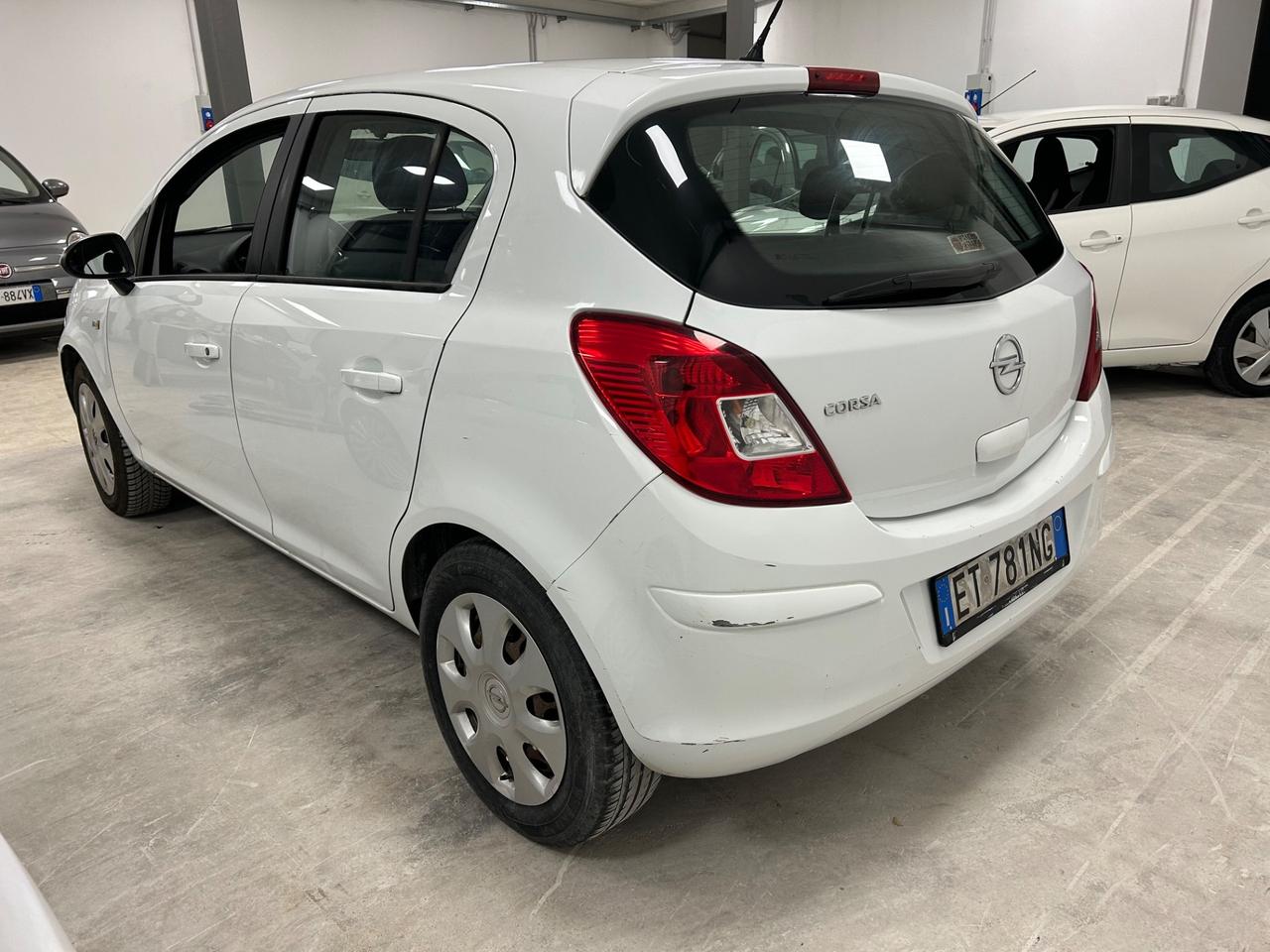 Opel Corsa 1.2 5 p solo 49mila km