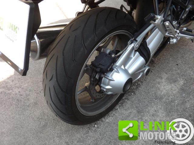 BMW R 1200 R anno 2008 con valigie laterali BMW originali