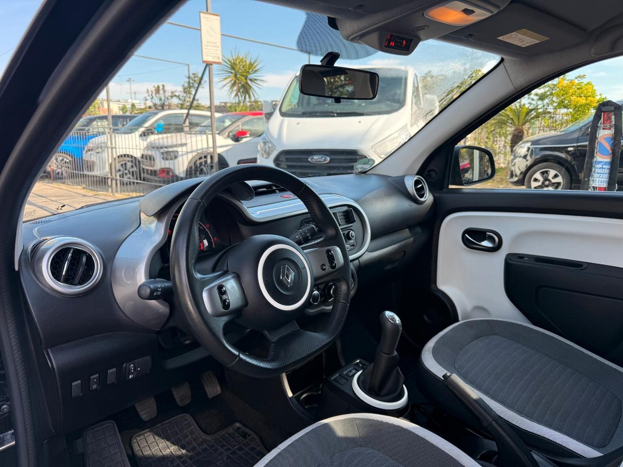 Renault Twingo SCe Intens Limited